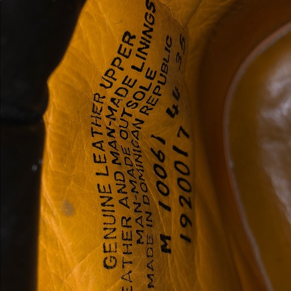 Classic Timberland Waterproof Boots - Picture 4 of 8